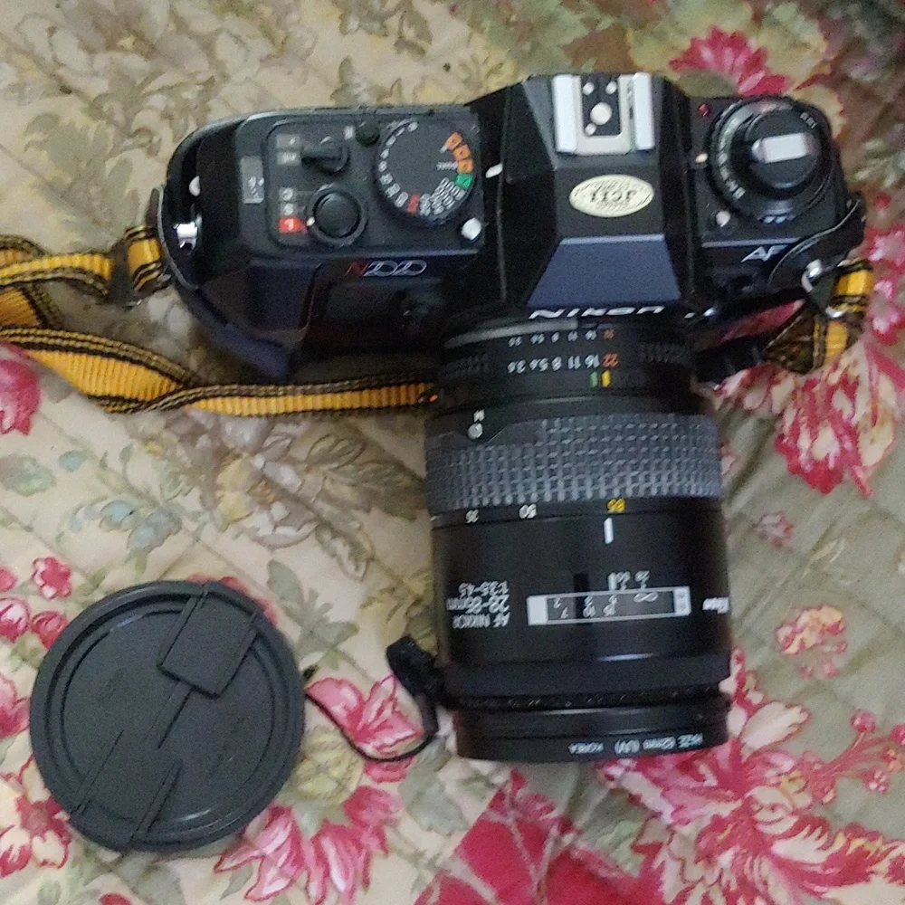 Nikon 2020N (AF) 35MM CAMERA